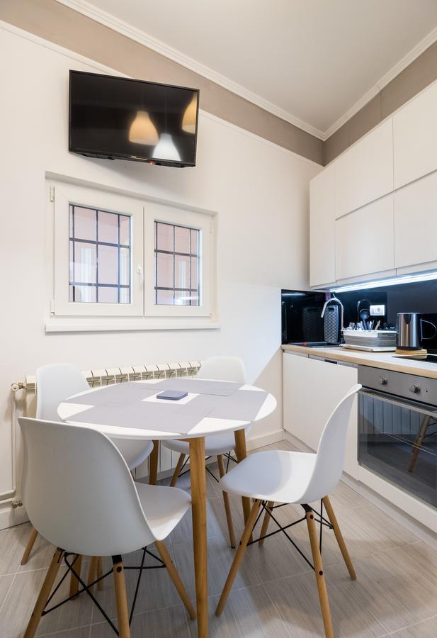 Comfortable & Lovely Apartment Belgrad Exterior foto